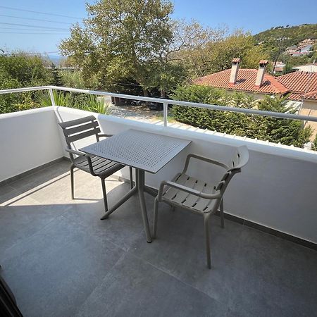 Golden Evelyn Apart otel Aya Paraskevi Dış mekan fotoğraf