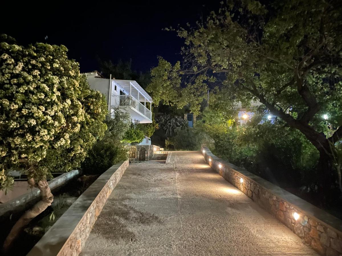 Golden Evelyn Apart otel Aya Paraskevi Dış mekan fotoğraf