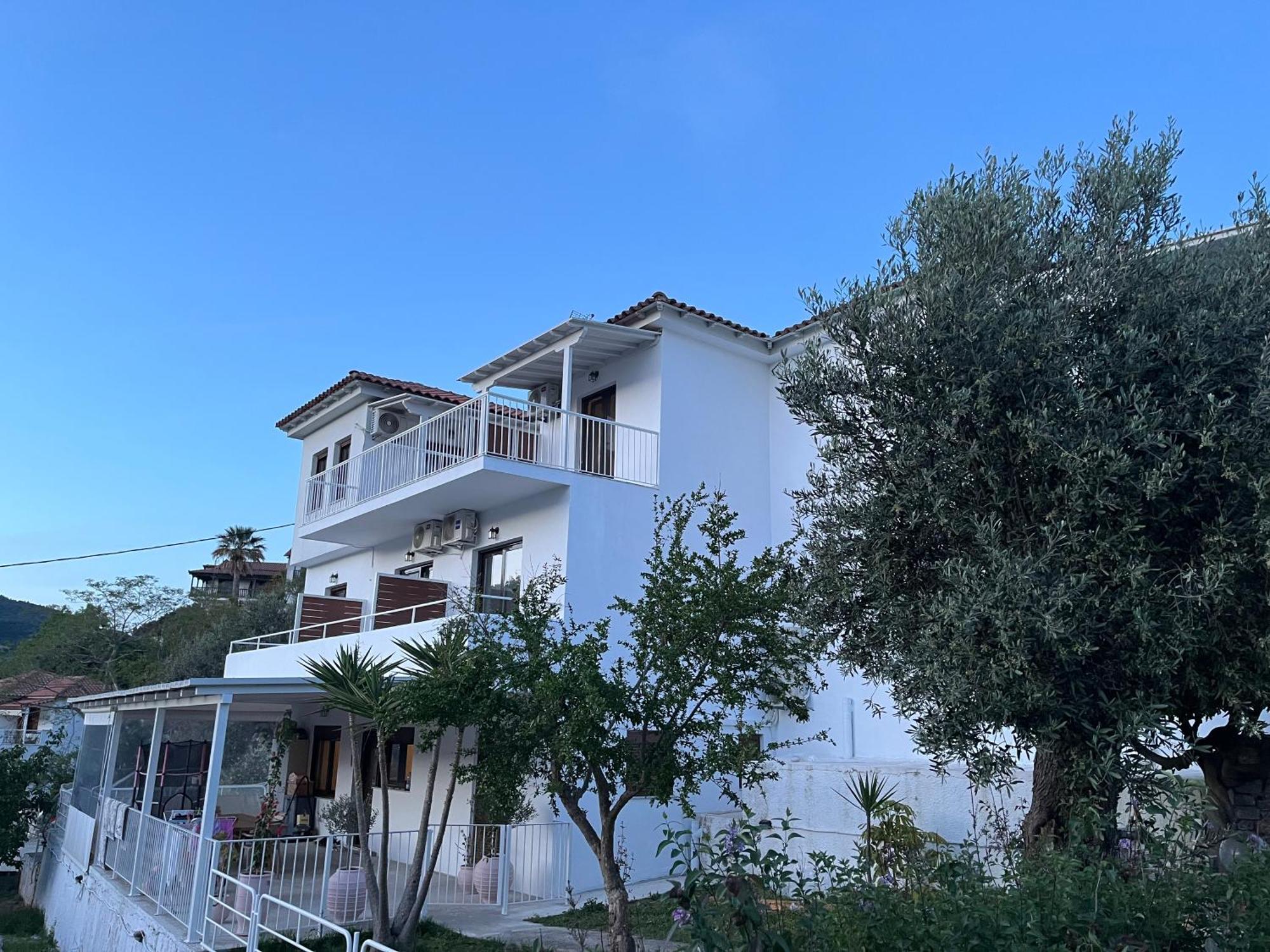 Golden Evelyn Apart otel Aya Paraskevi Dış mekan fotoğraf