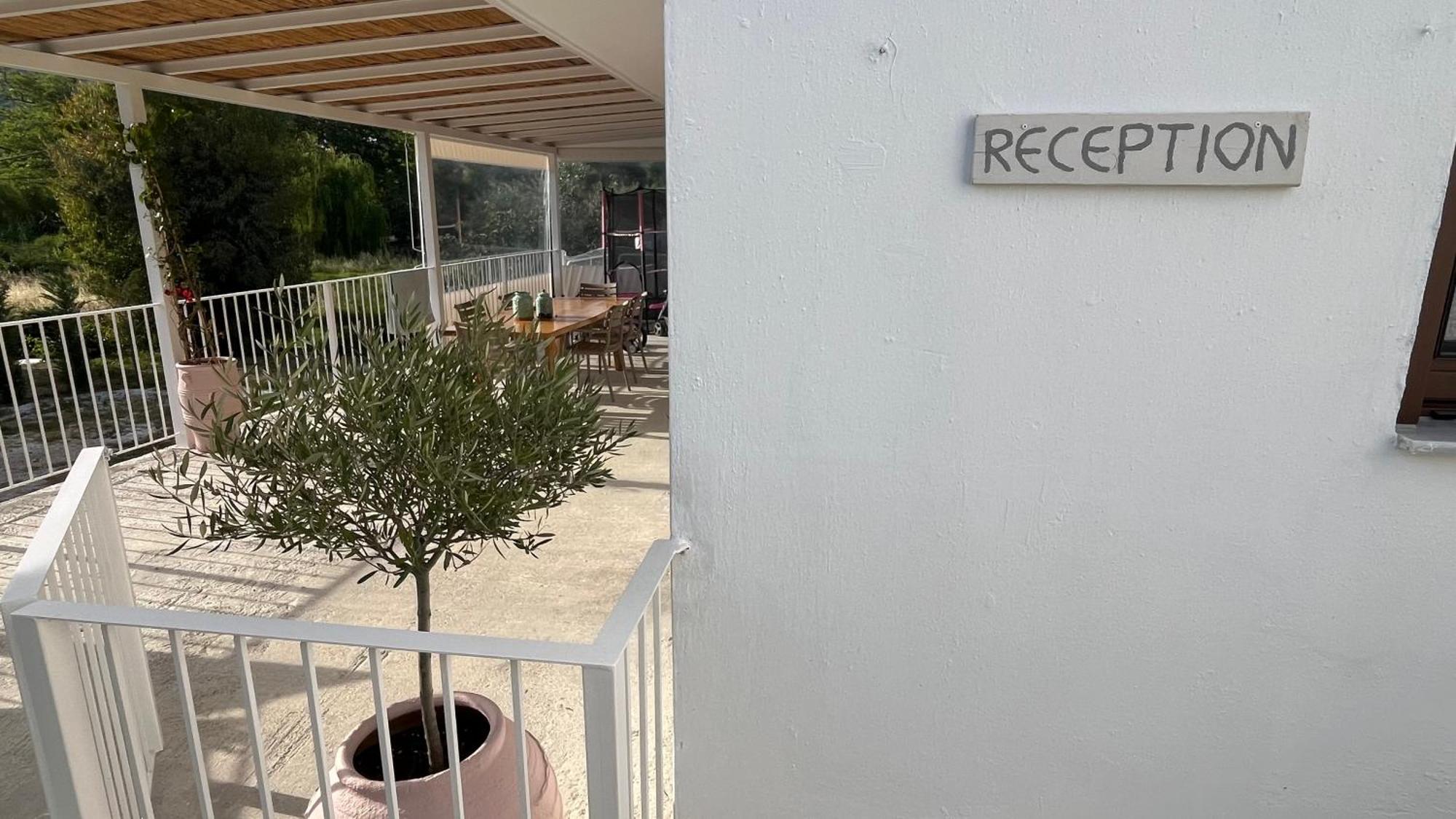 Golden Evelyn Apart otel Aya Paraskevi Dış mekan fotoğraf