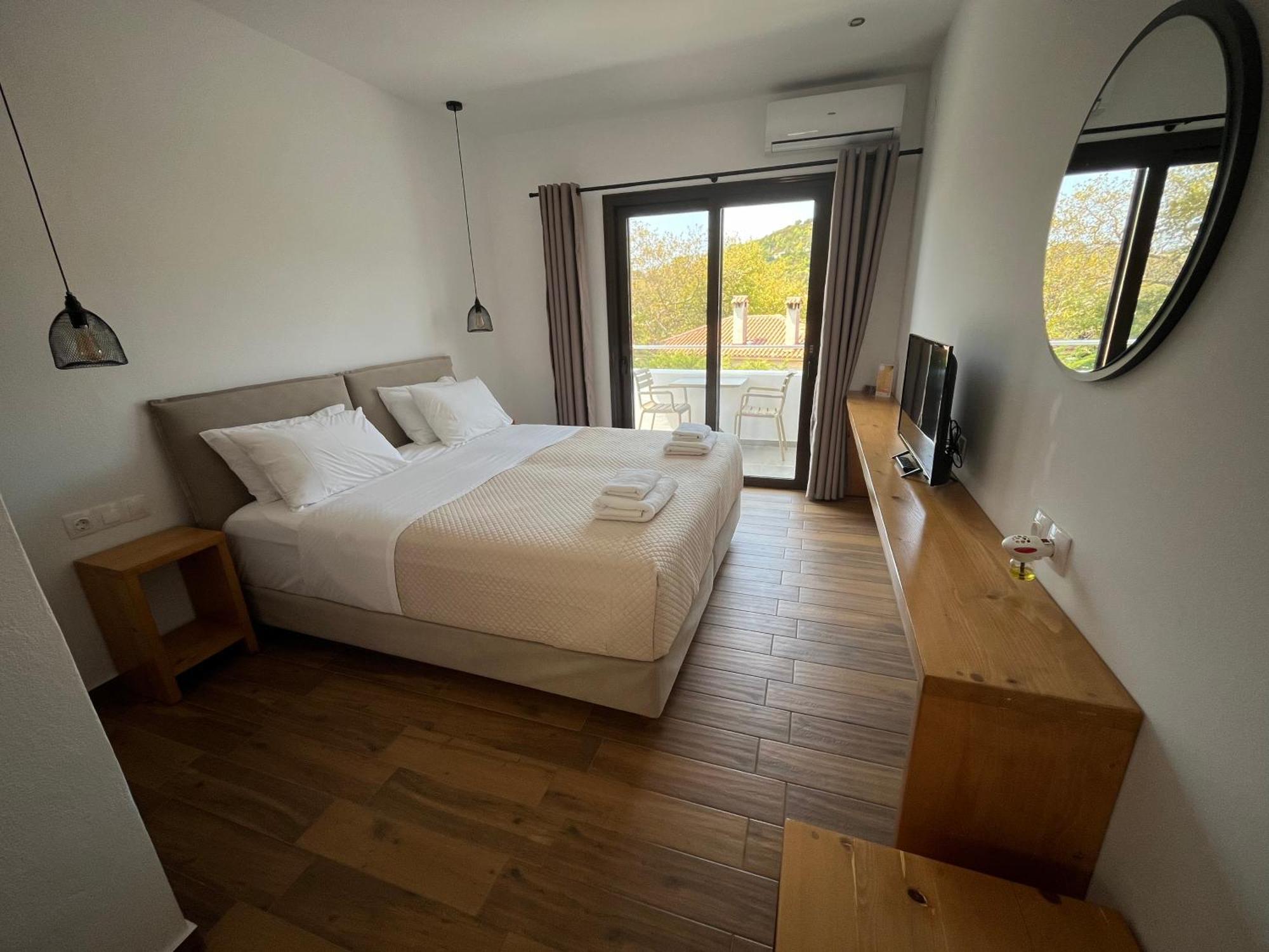 Golden Evelyn Apart otel Aya Paraskevi Dış mekan fotoğraf