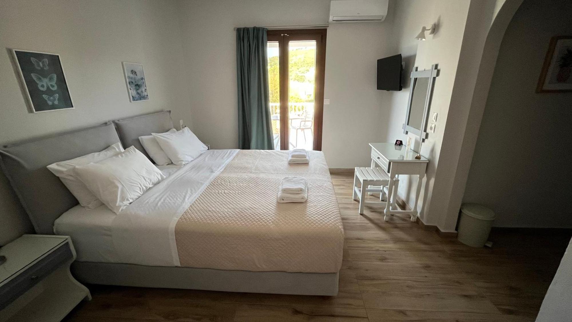 Golden Evelyn Apart otel Aya Paraskevi Dış mekan fotoğraf