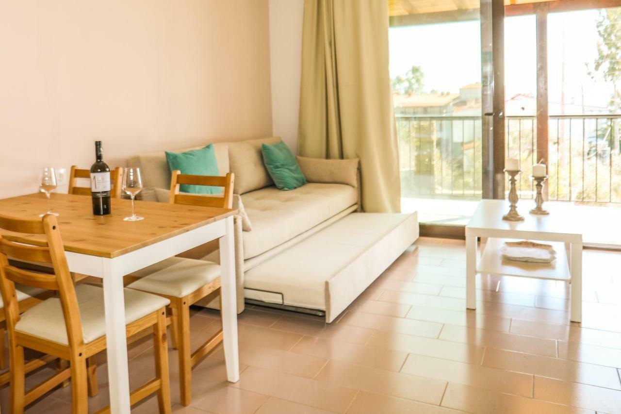 Golden Evelyn Apart otel Aya Paraskevi Dış mekan fotoğraf